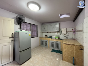 *****ทาวน์เฮ้าส์มือสองย่านนนทบุรี ม.บัวทอง1 บางใหญ่-เซ็นทรัลเวสเกต หลังมุม! เนื้อที่ 35 ตร.ว. ฟังก์ชัน 2 ห้องนอน 2 ห้องน้ำ 2 ที่จอดรถ แถมฟรี! 2 เครื่องปรับอากาศ, 1 เครื่องทำน้ำอุ่น บนทำเลเยี่ยม เชื่อมต่อถ.กาญจนาภิเษก, ถ.รัตนาธิเบศร์ ใกล้รถไฟฟ้าสายสีม่วง "สถานีคลองบางไผ่" และทางด่วน